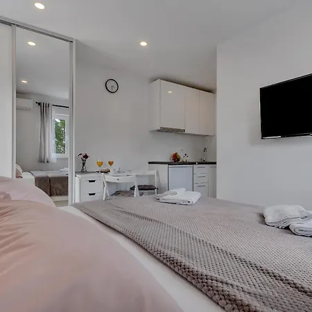 Guest house Buljan Makarska